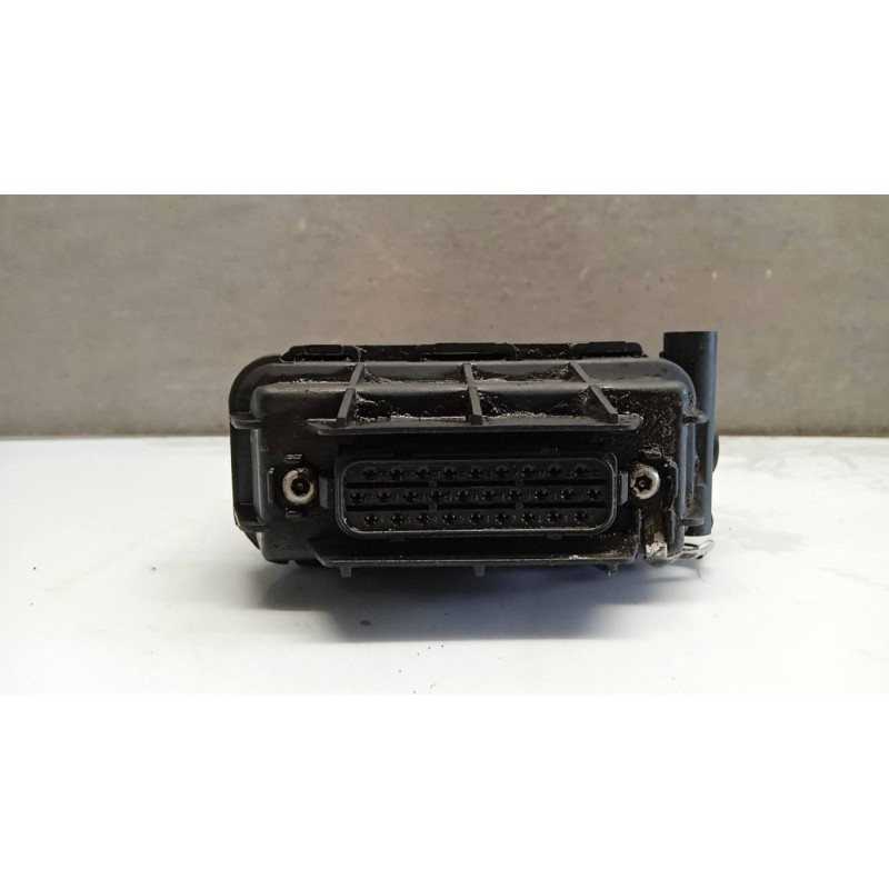 NISSAN truck CENTRALINE VARIE A NISSAN truck Atleon usato