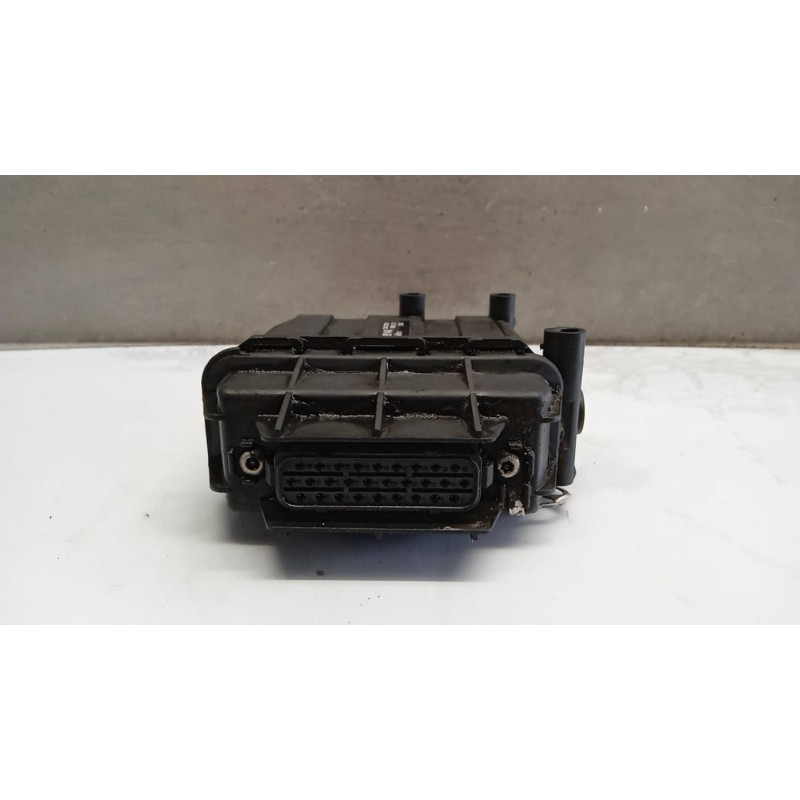 NISSAN truck CENTRALINE VARIE A NISSAN truck Atleon usato