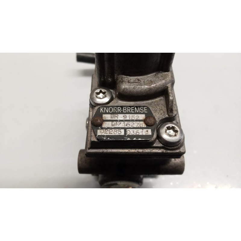 NISSAN truck VARIOUS BRAKE 2 NISSAN truck Atleon used