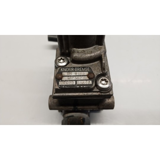 VARIOUS BRAKE 2 NISSAN truck Atleon used