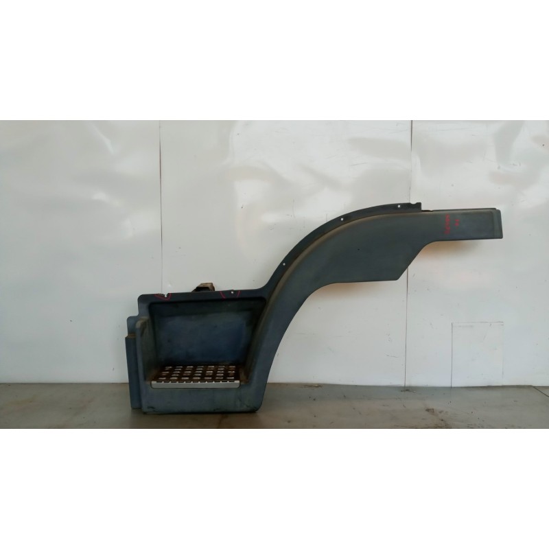 NISSAN truck LEFT FRONT MUDGUARD  NISSAN truck Atleon used