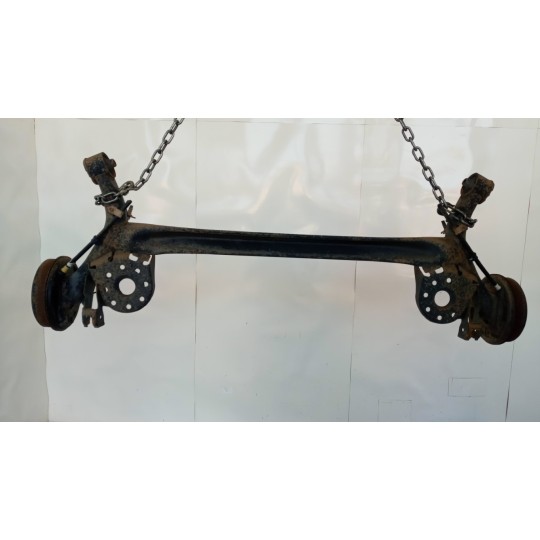 ASSALE POSTERIORE TOYOTA Yaris 2005>2008 usato