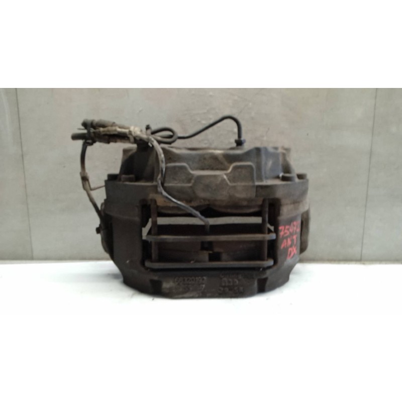 NISSAN truck RIGHT FRONT CALIPER BRAKE  NISSAN truck Atleon used