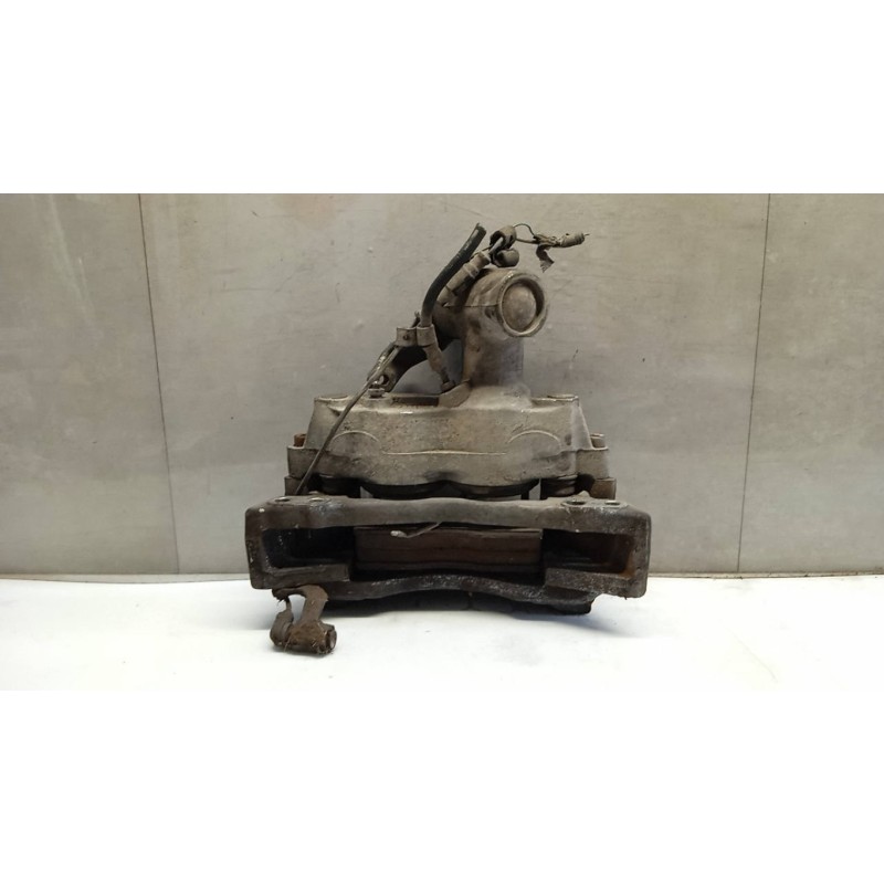 NISSAN truck PINZA POSTERIORE SINISTRA NISSAN truck Atleon usato