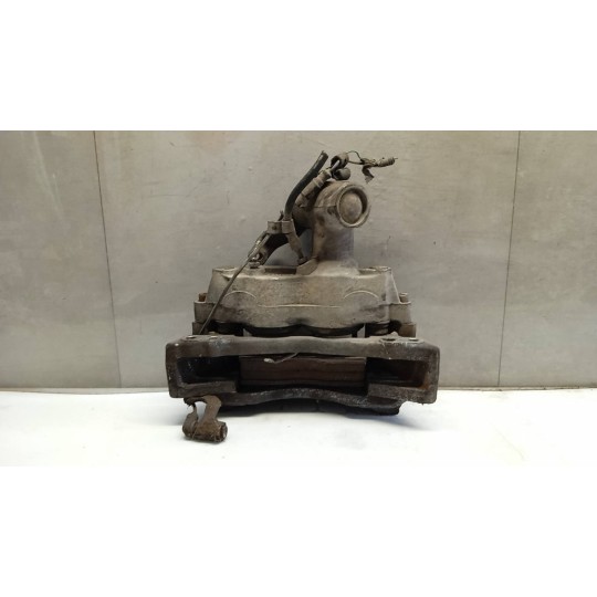 PINZA POSTERIORE SINISTRA NISSAN truck Atleon usato