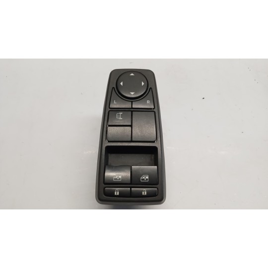 INTERRUTTORI E PULSANTI ALZAVETRI MAN TGX euro 6 usato