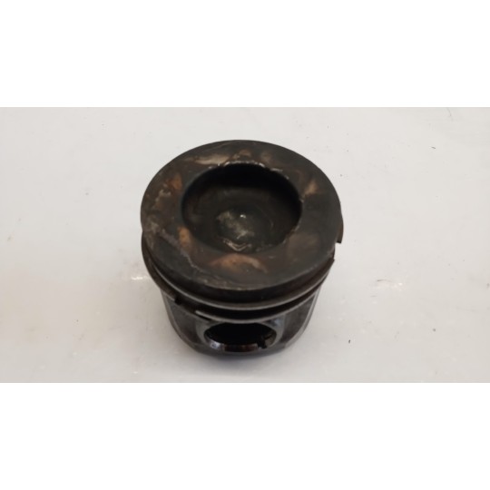 PISTON ENGINE  RENAULT van Master 2014>2019 used