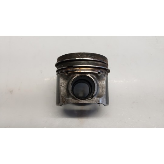 PISTON ENGINE  RENAULT van Master 2014>2019 used