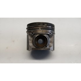 PISTON ENGINE  RENAULT van...