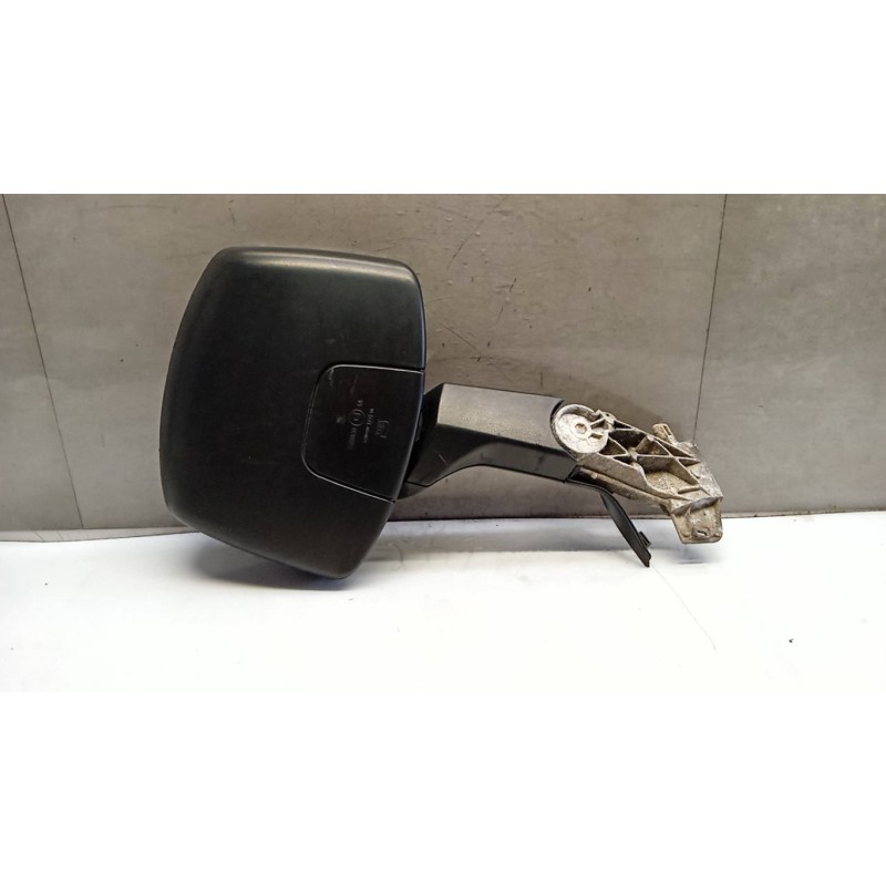 MAN LOOK AT WHEEL MIRROR MAN TGM used