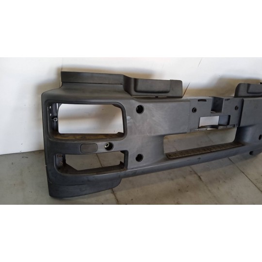 PARAURTI ANTERIORE MAN TGM usato