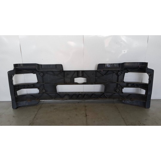 PARAURTI ANTERIORE MAN TGM usato