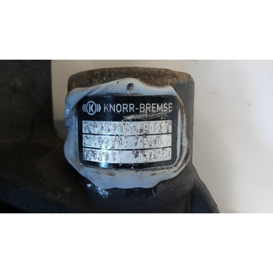 PINZA ANTERIORE DESTRA MAN TGM usato