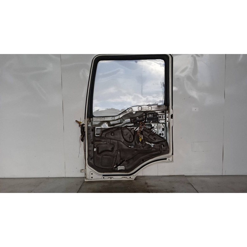 MAN RIGHT FRONT DOOR  MAN TGM used