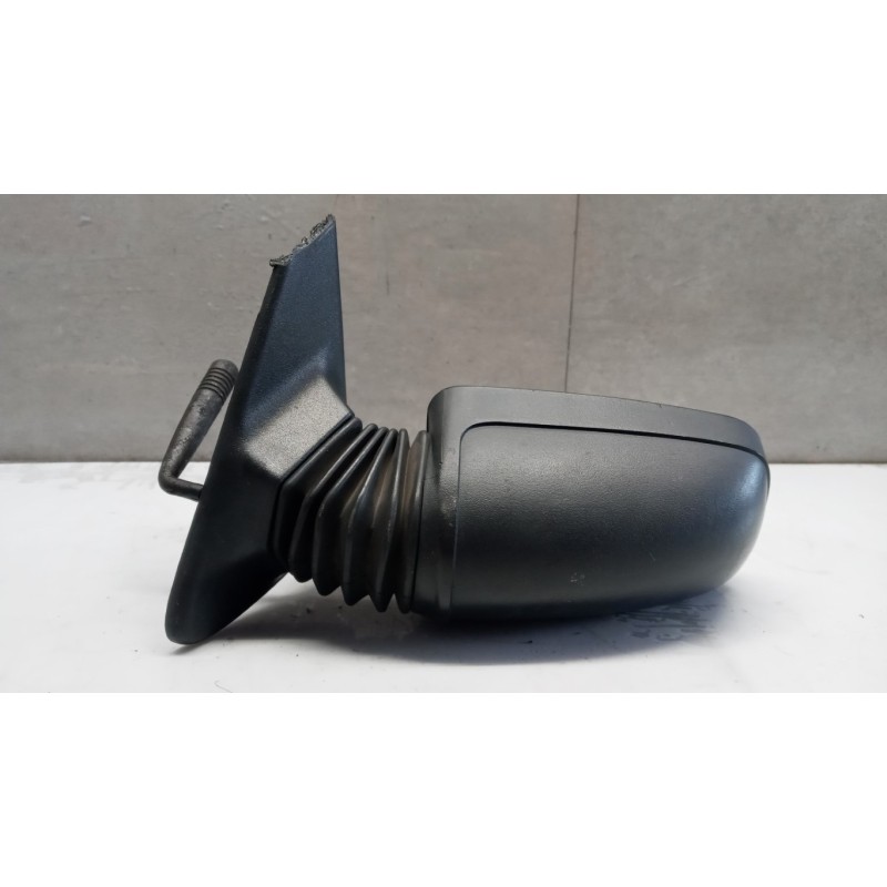 PEUGEOT REARVIEW LEFT  PEUGEOT 205 1983>1996 used