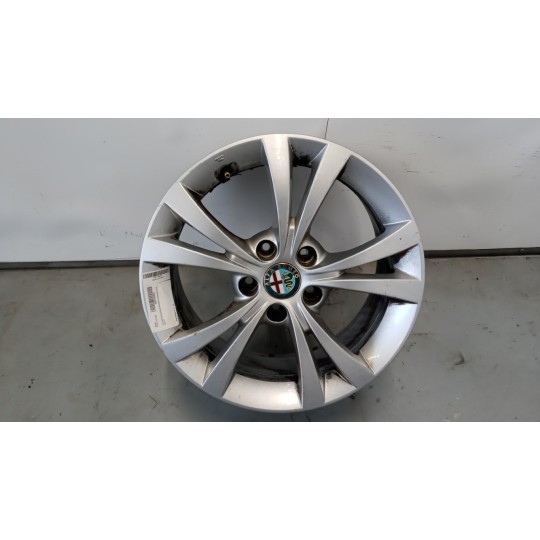 KIT 4 CERCHI IN LEGA ALFA ROMEO Giulietta 2010>2016 usato