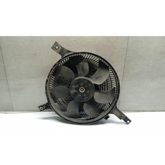 CONVOGLIATORE ELETTROVENTOLA NISSAN Navarra 2002>2004 usato