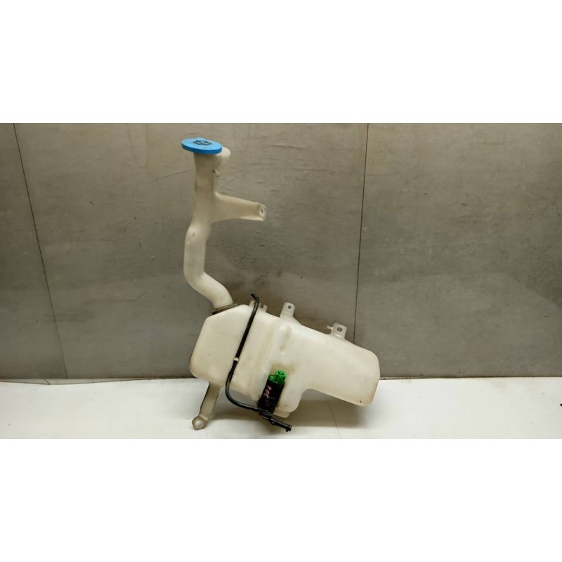 NISSAN WASHER RESERVOIRS  NISSAN Navarra 2002>2004 used