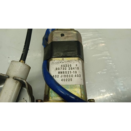 ALZA VETRI ANTERIORI DESTRO NISSAN Navarra 2002>2004 usato