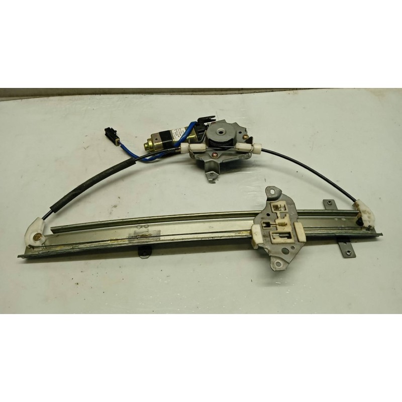 NISSAN FRONT RIGHT POWERED WINDOWS  NISSAN Navarra 2002>2004 used