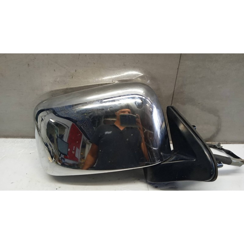 NISSAN RIGHT ELETRIC REAR-VIEW MIRROR  NISSAN Navarra 2002>2004 used