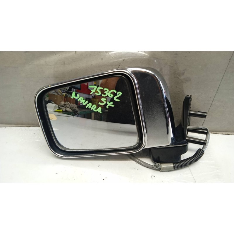 NISSAN LEFT ELETRIC REAR-VIEW MIRROR  NISSAN Navarra 2002>2004 used