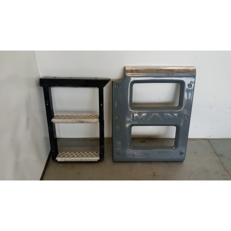 MAN REAR FOOT UP DOWN MAN TGX euro 6 used