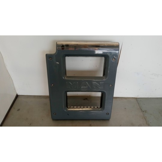 PEDANA SALITA POSTERIORE MAN TGX euro 6 usato