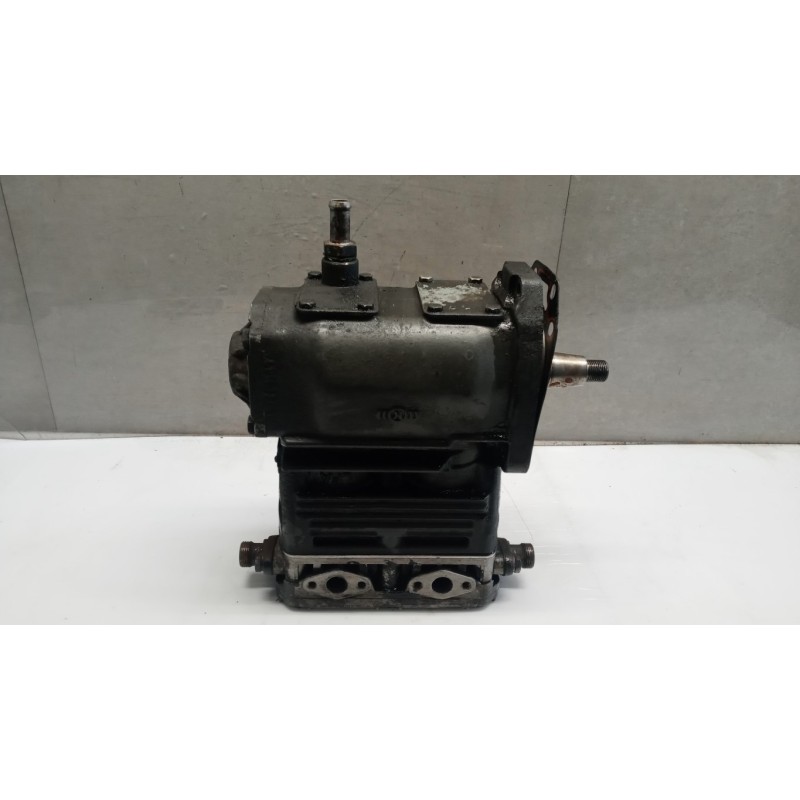 IVECO COMPRESSORE ARIA FRENI IVECO EUROTECH usato