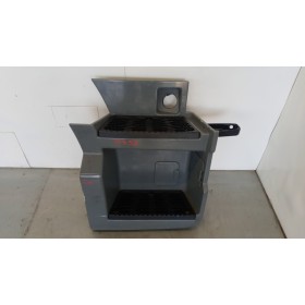 foot up right
 MAN TGX...