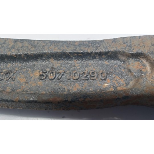 BRACCIO OSCILLANTE ANTERIORE INFERIORE DESTRO FIAT F.500 2007>2015 usato