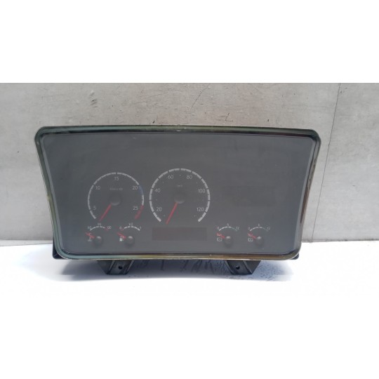 INSTRUMENT PANEL SCANIA Serie R 2005> used