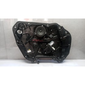 ALZA VETRI ANTERIORI...