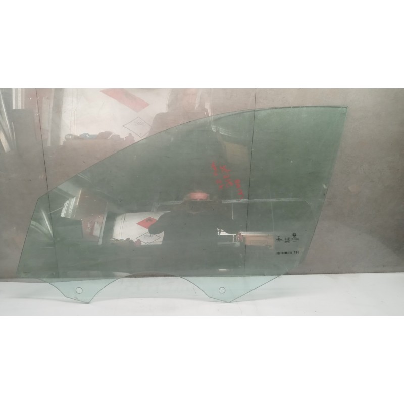 BMW GLASS FRONT DOOR LEFT BMW Serie 1 (F40) 2019> used