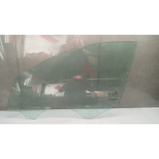 GLASS FRONT DOOR LEFT BMW Serie 1 (F40) 2019> used