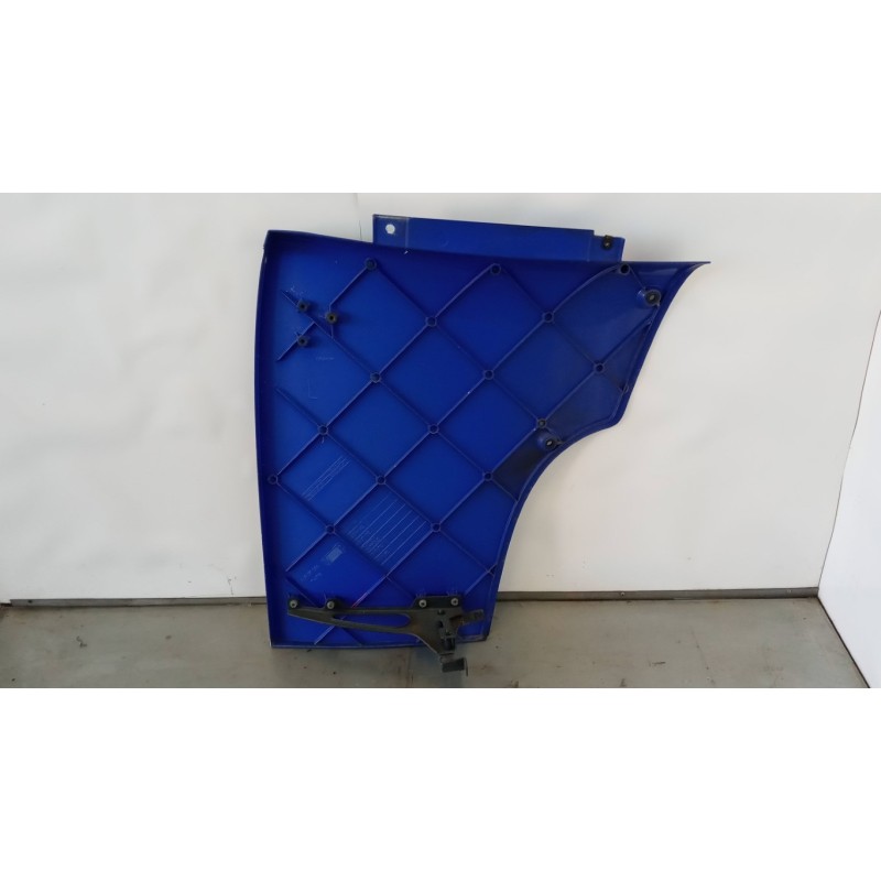 SCANIA PLASTICHE ESTERNE VARIE SCANIA Serie R 2005> usato