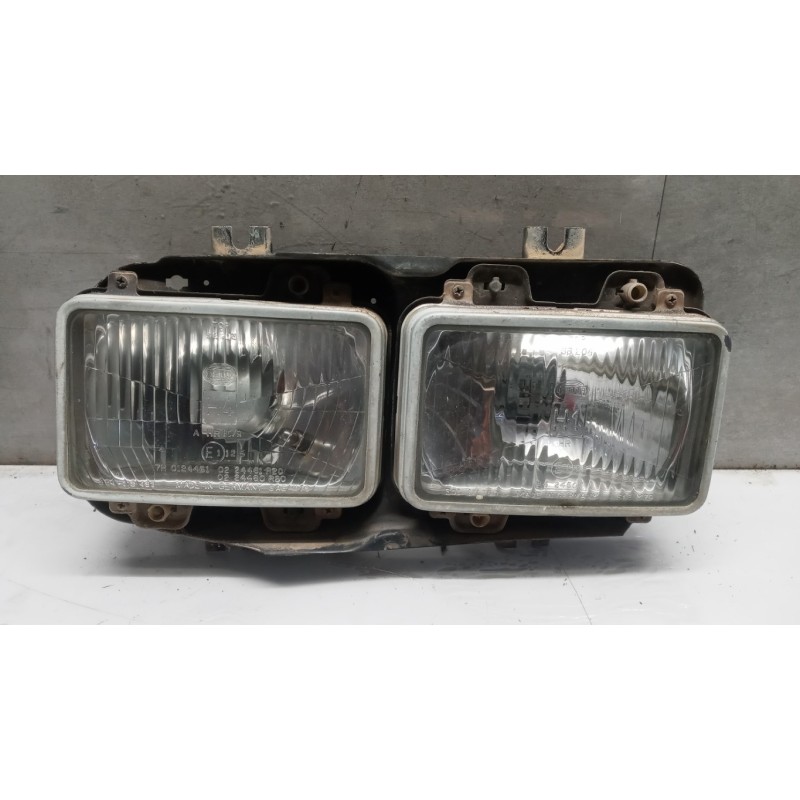 NISSAN truck RIGHT HEADLIGHT NISSAN truck Eco - T used