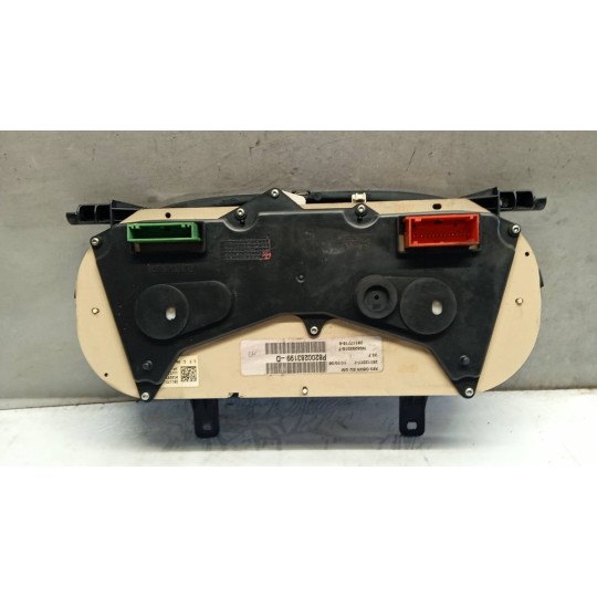 QUADRO STRUMENTI OPEL van Vivaro A 2006>2014 usato