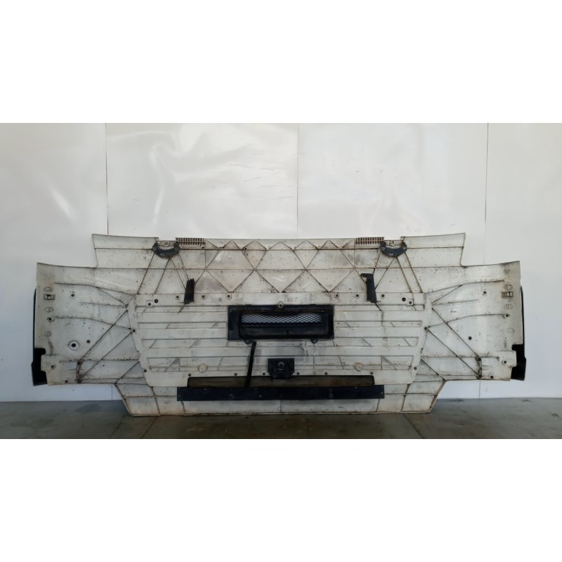 MAN MASKS MAN TGX  used