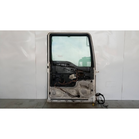 LEFT FRONT DOOR MAN TGX  used