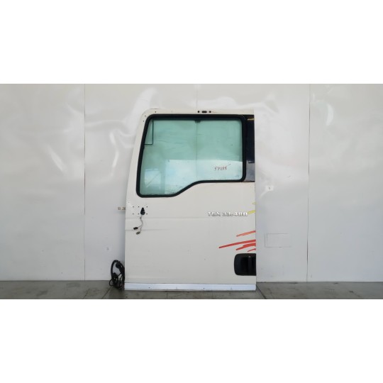 LEFT FRONT DOOR MAN TGX  used