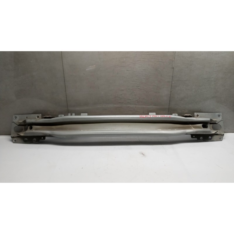 VOLVO TRAVERSA ANTERIORE PARAURTO VOLVO V60 2013>2018 usato