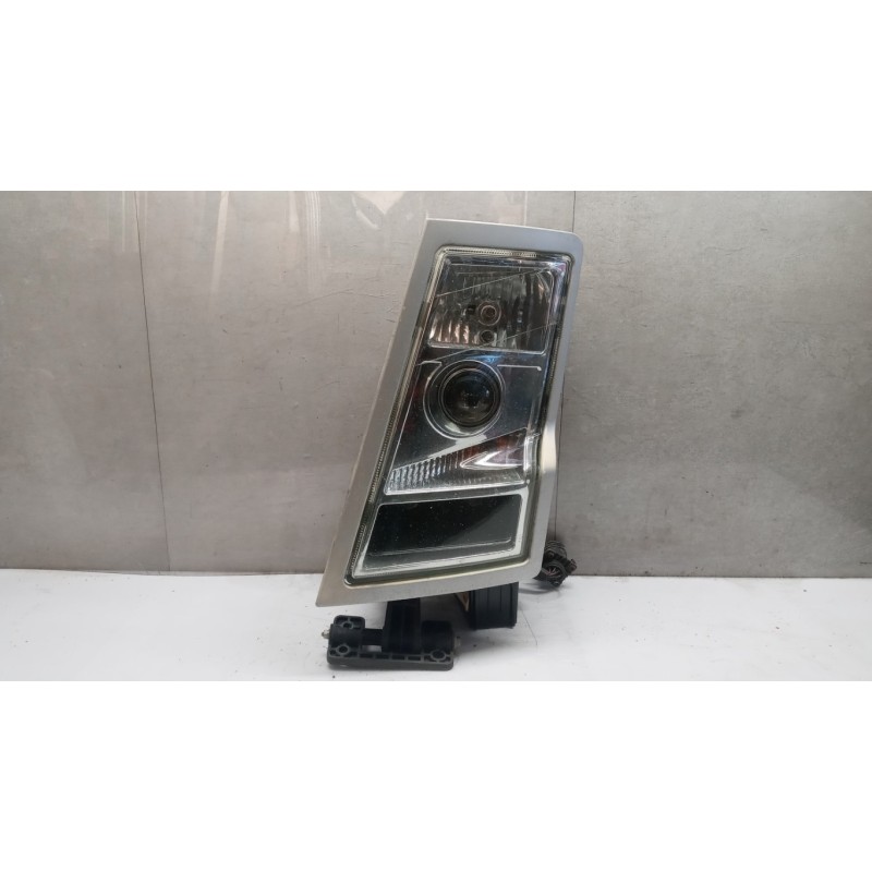 VOLVO truck FARO ANT XENO SINISTRO VOLVO truck FH13 usato
