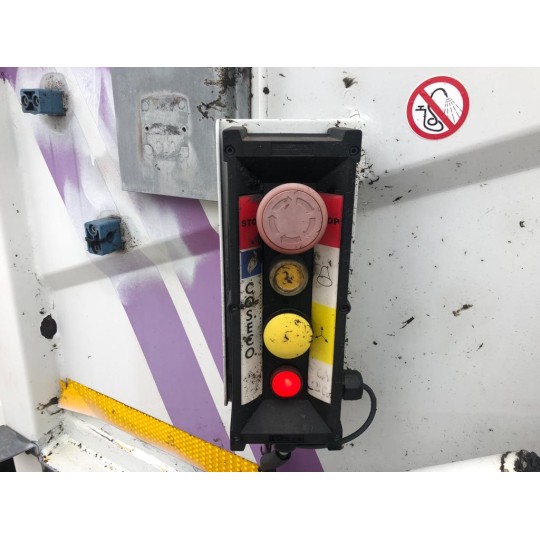 IVECO 70C14 GUIDA DX COMPATTATORE RIFIUTI 