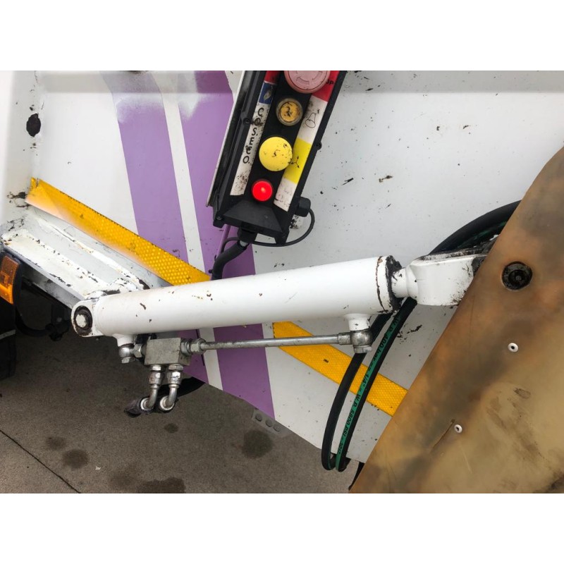 IVECO IVECO 70C14 GUIDA DX COMPATTATORE RIFIUTI 