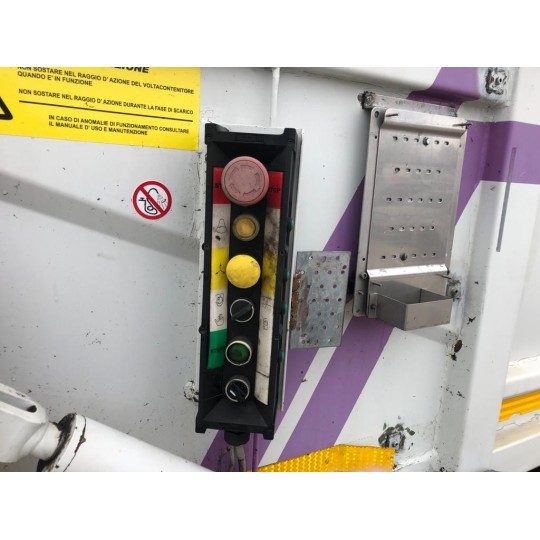 IVECO 70C14 GUIDA DX COMPATTATORE RIFIUTI 