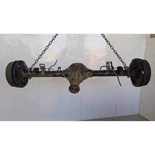 ASSALE POSTERIORE NISSAN Navarra 2002>2004 usato