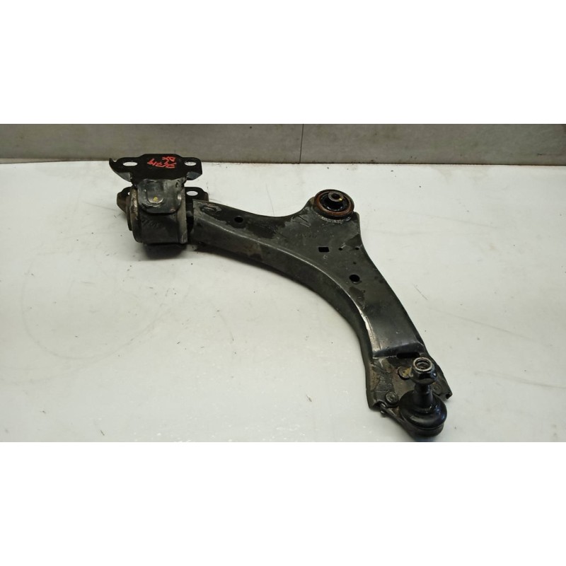 VOLVO CONTROL ARM FRONT LOWER RIGHT  VOLVO V60 2013>2018 used