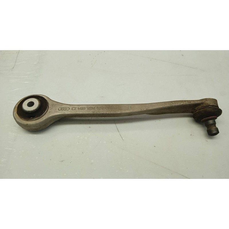 AUDI BRACCIO OSCILLANTE ANTERIORE SUPERIORE SINISTRO AUDI A4 2011>2015 usato