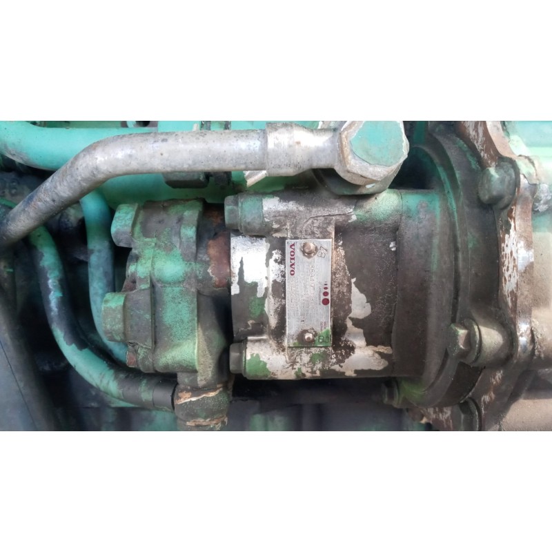 VOLVO truck STEERING PUMP VOLVO truck FH13 used